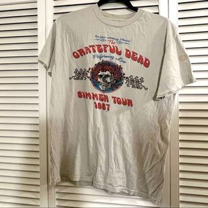 BRANDY MELVILLE TAN GRATEFUL DEAD BAND TEE SHIRT